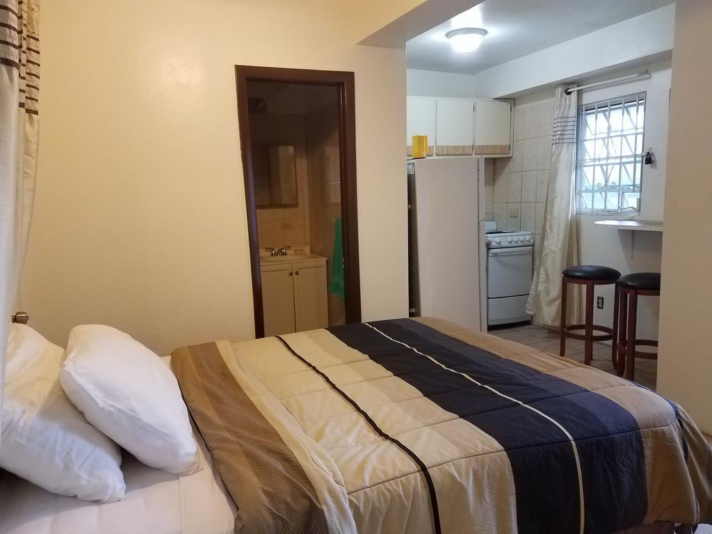 Sunset Gardens Guesthouse Contant  Zewnętrze zdjęcie